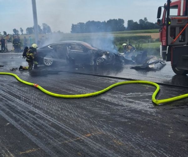 Požari na sredstvih cestnega prometa